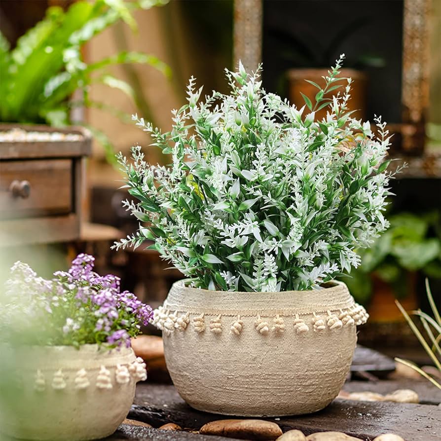 Top 4 Designs to Have in Your Current Outdoor Farmhouse Decor