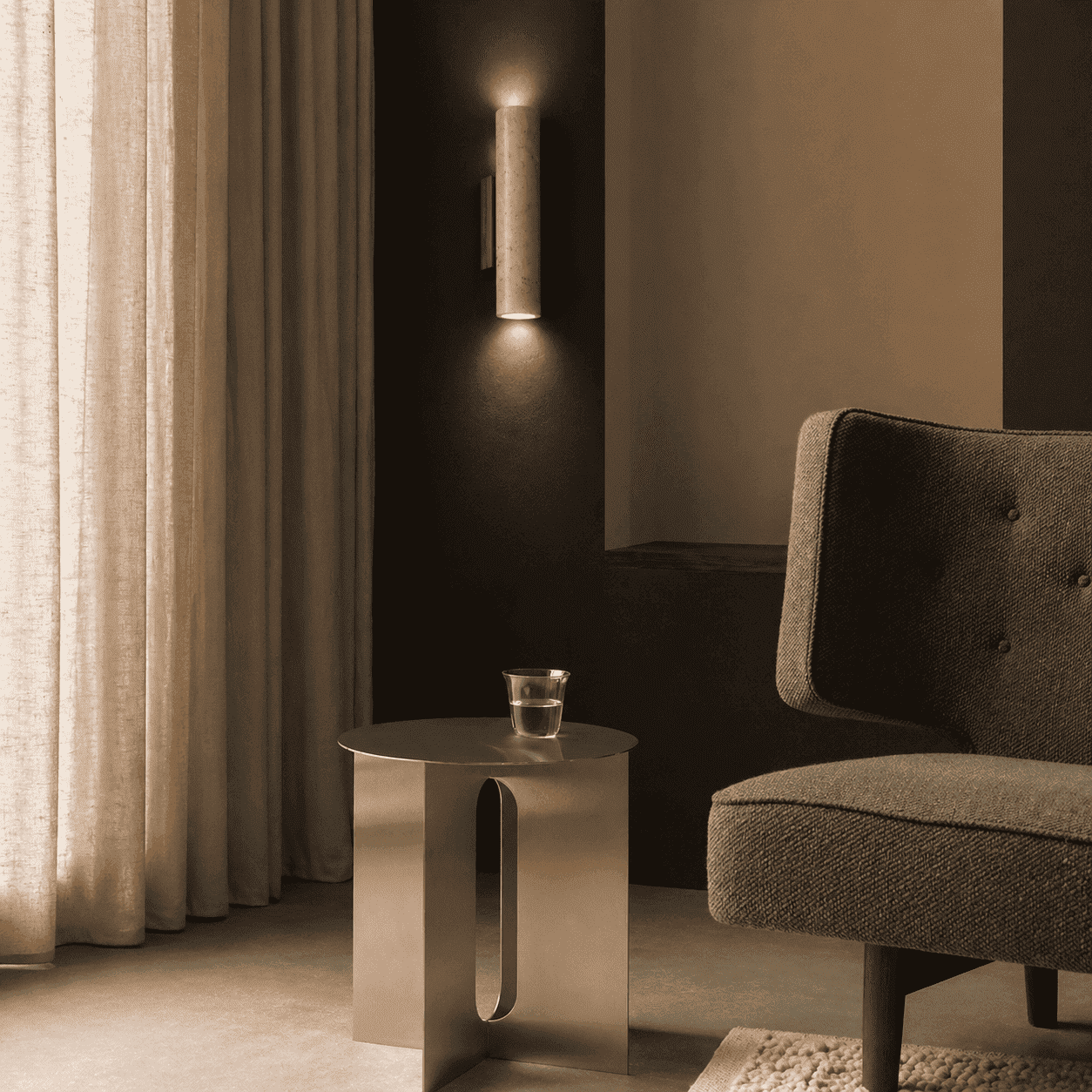 Elden Travertine Wall Light – Quiet Warmth for Bedside & Bedroom