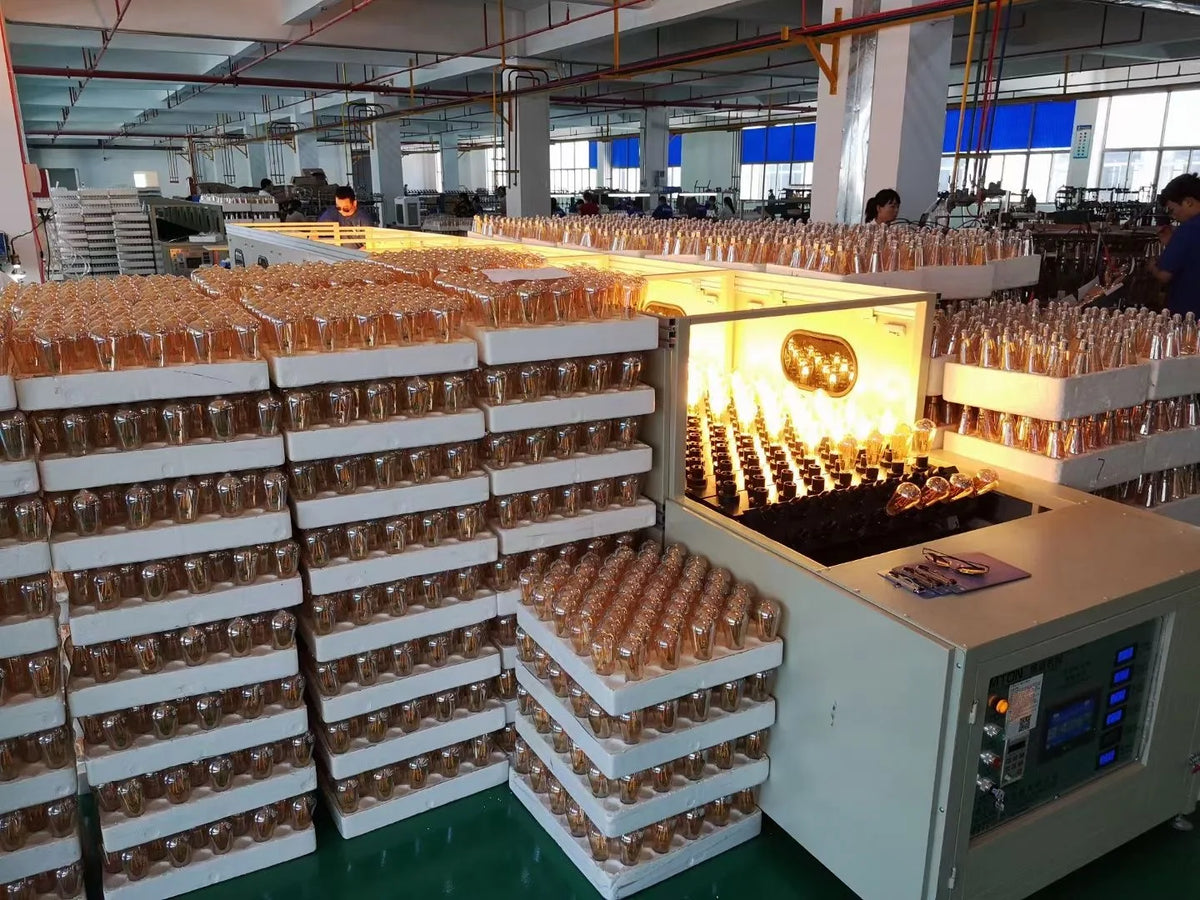 LED Edison Filament Light Bulbs Golden ST64 Dimmable E27 B22 2W 4W 6W 8W 10W 12W 220V 110V 2700K 6000K 360 Degree Energy Lamps