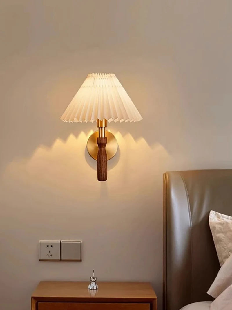 Nordic LED Wall Lamp Modern Wood Wall Light Indoor Lighting Room Decor Sconces For Bedside Bedroom Living Room Hotel E27 Bulb