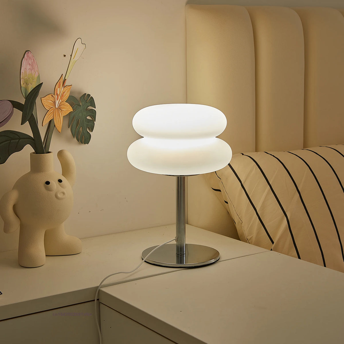 Bauhaus Table Lamp Plastic Lampshade Bedroom Bedside Living Room Nordic Mushroom Lamp 9-Level Brightness Dimming Ambient Light