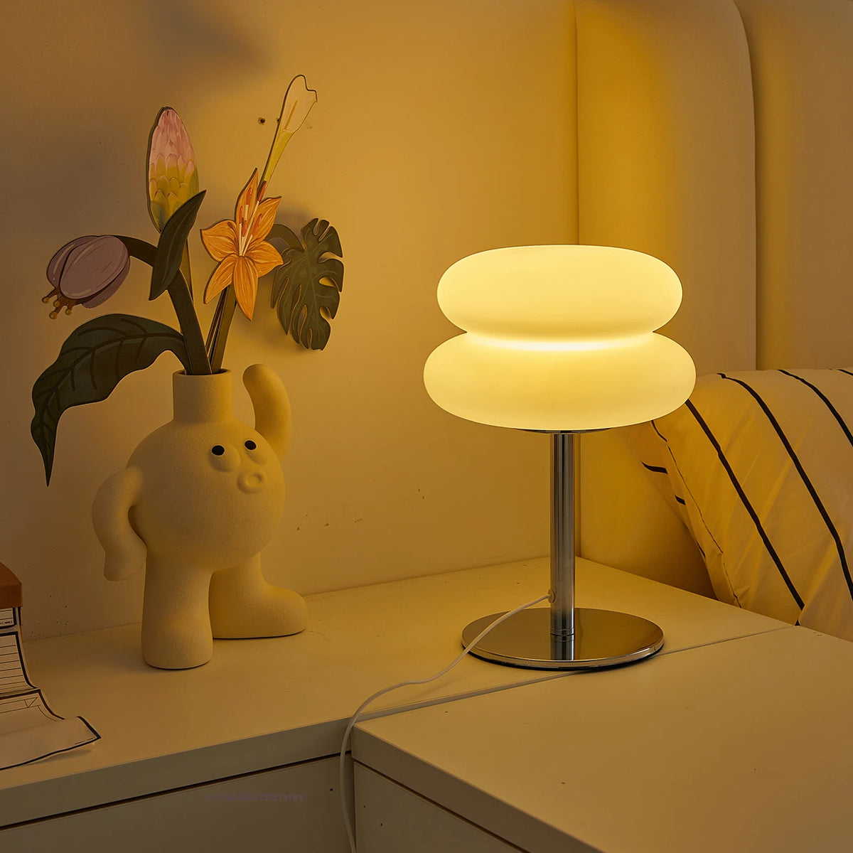 Bauhaus Table Lamp Plastic Lampshade Bedroom Bedside Living Room Nordic Mushroom Lamp 9-Level Brightness Dimming Ambient Light
