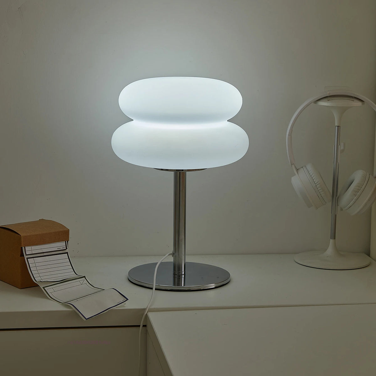 Bauhaus Table Lamp Plastic Lampshade Bedroom Bedside Living Room Nordic Mushroom Lamp 9-Level Brightness Dimming Ambient Light